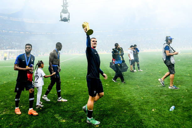 世体：弗里克与巴萨的续约合同已完全敲定，联赛夺冠后官宣.