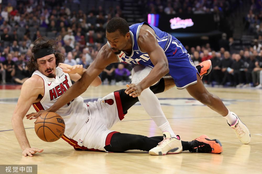 他支持美国 他支持美国