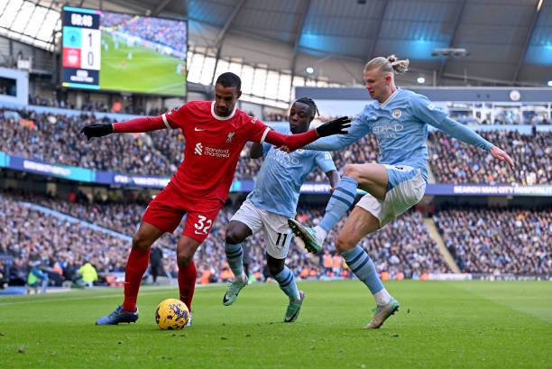 记者：赫伊森应该会在本周末前与皇马敲定个人条款.